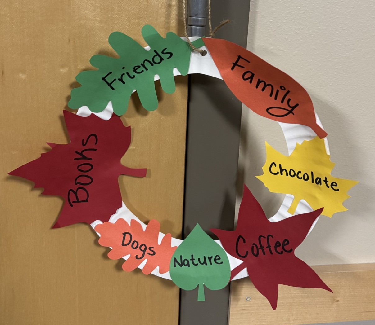 A Thanksgiving craft - a thankful wreath with leaves sharing things I am thankful for.